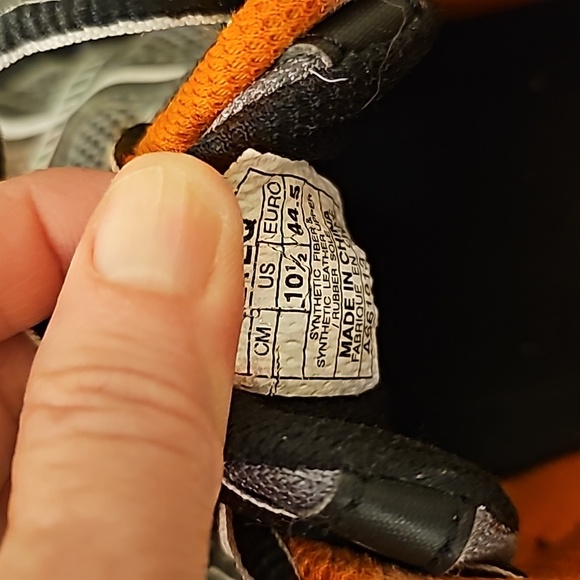 Men's Aasics Gel Venture 3 Running Shoes - Picture 6 of 10